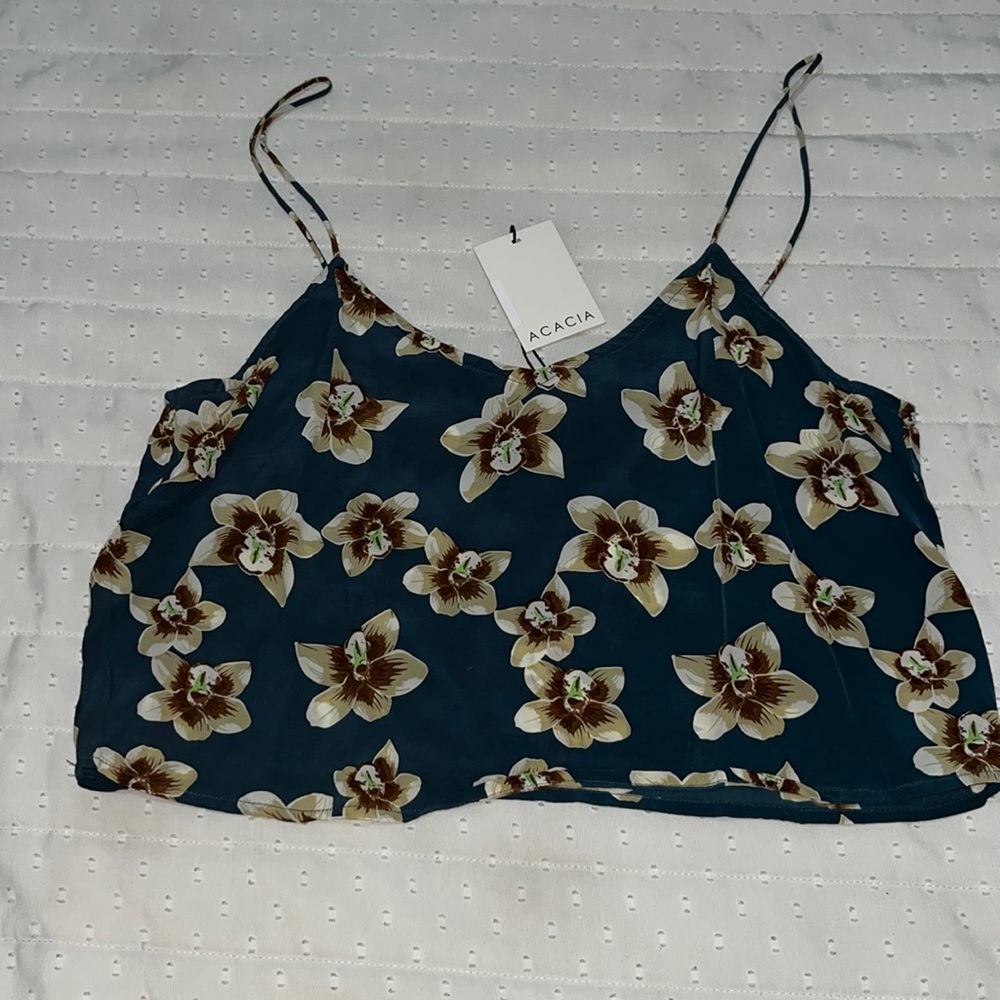 ACACIA • Liv Top